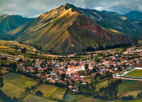 Urubamba: O Coração do Vale Sagrado