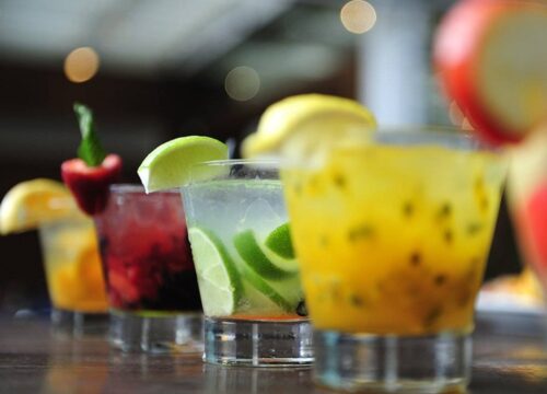 Cinco Coquetéis com Pisco Peruano para Aproveitar no País Andino